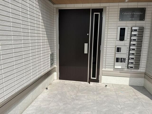 セレスティア岡本の玄関|玄関です