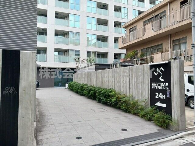 文京区関口１丁目の賃貸マンションのエントランス