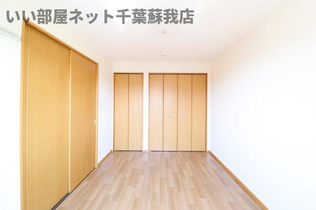 メイプルハウスCⅢの寝室|開放的な寝室です