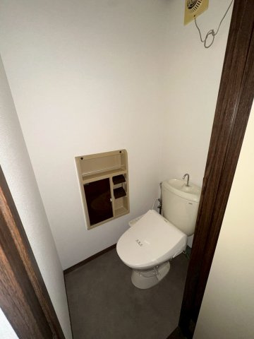 シンプルで使いやすいトイレです