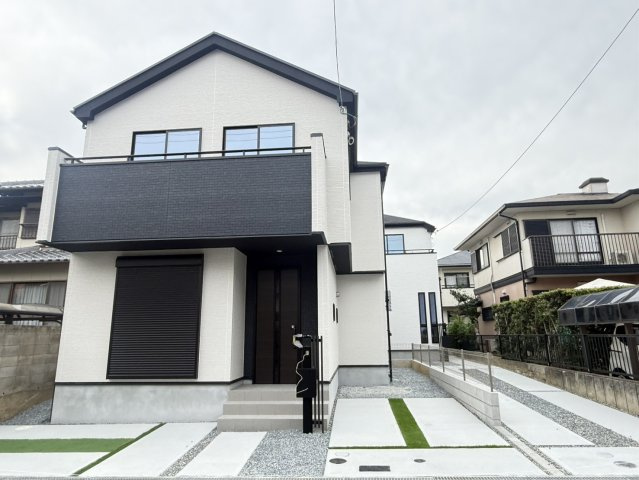 神戸市西区春日台8丁目　全2棟2号棟　新築戸建
