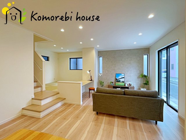 大宮南中野　新築一戸建て　Aの居間・リビング|居間です