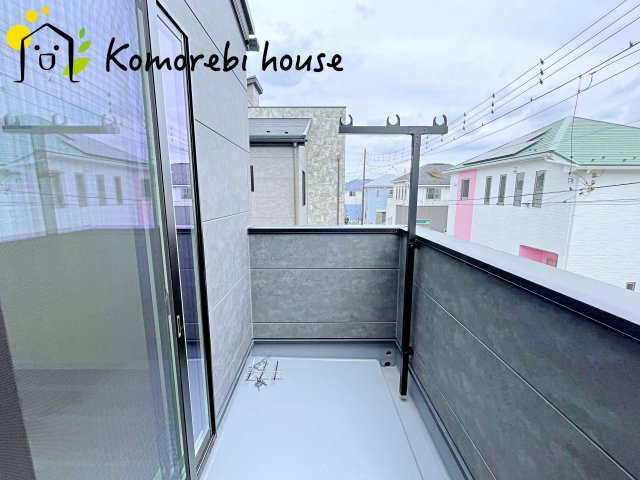 大宮南中野　新築一戸建て　Aのバルコニー|バルコニーからの眺めを楽しみながら食事をしませんか