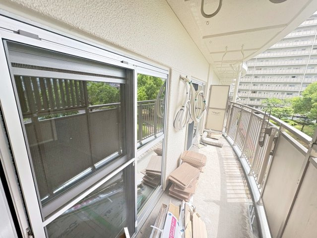 深草西浦住宅のバルコニー