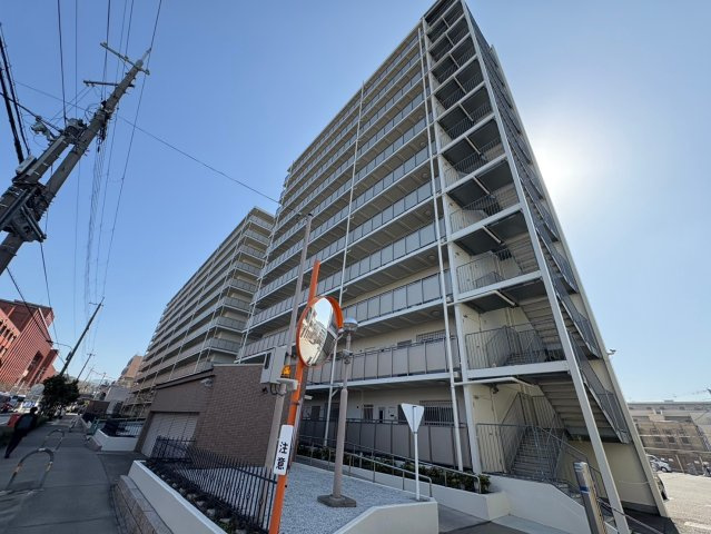 深草西浦住宅の外観