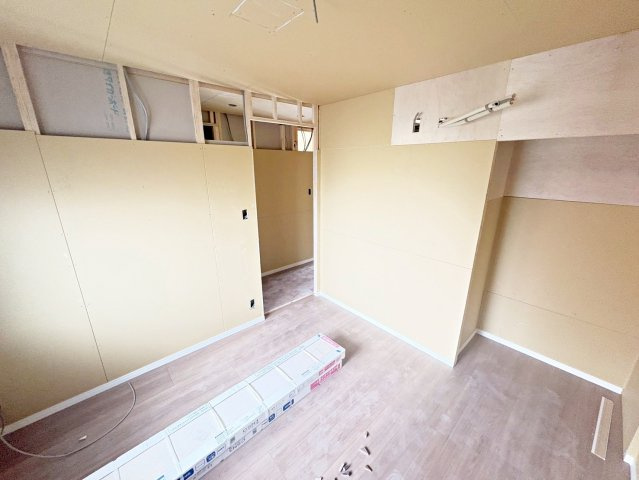 深草西浦住宅の玄関