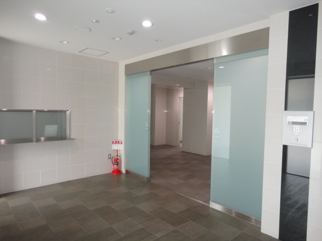 ノーブル広島駅前のロビー|毎日通るロビーはこのようになっています