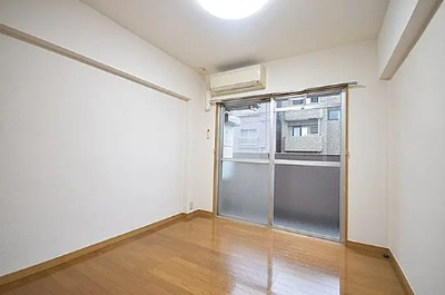 【居間・リビング】 | クロフト | ※反転タイプのお部屋の写真です