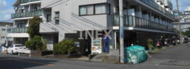 グレイス上大岡のエントランス