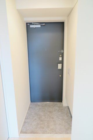 エステムコート南堀江Ⅲチュラの玄関