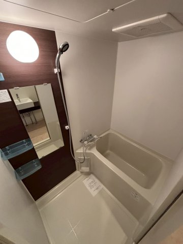 セレニテ甲子園Ⅰの浴室|同物件別部屋写真