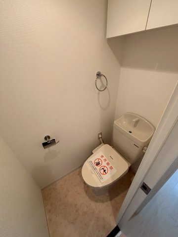 セレニテ甲子園Ⅰのトイレ|同物件別部屋写真