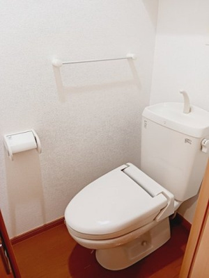 【トイレ】 | ファイン・スクエアー | 清潔感のあるトイレです