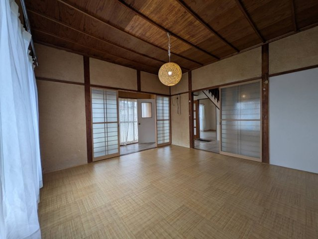 前田町貸家の洋室