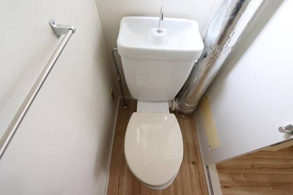 ビレッジハウス大町2号棟のトイレ|ビレッジハウスの同一物件・同一タイプの間取りの写真です