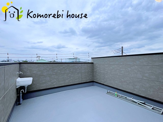 大宮南中野　新築一戸建て　Bのバルコニー|バルコニーがあります