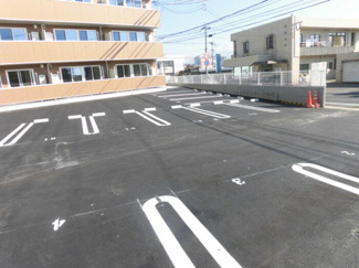 【駐車場】