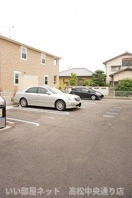 【駐車場】 | ワイズＫＭ