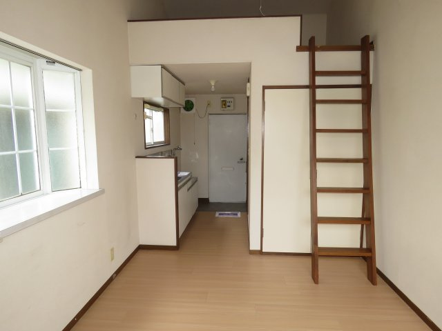 ヒルズ第Ⅱの洋室