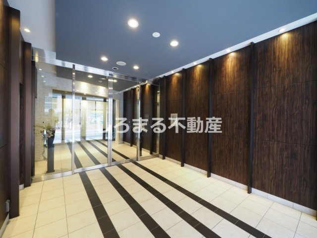 アーデン谷町のロビー