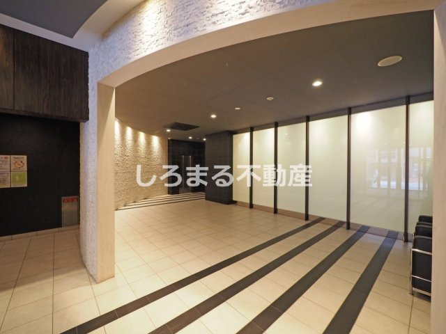 アーデン谷町のロビー