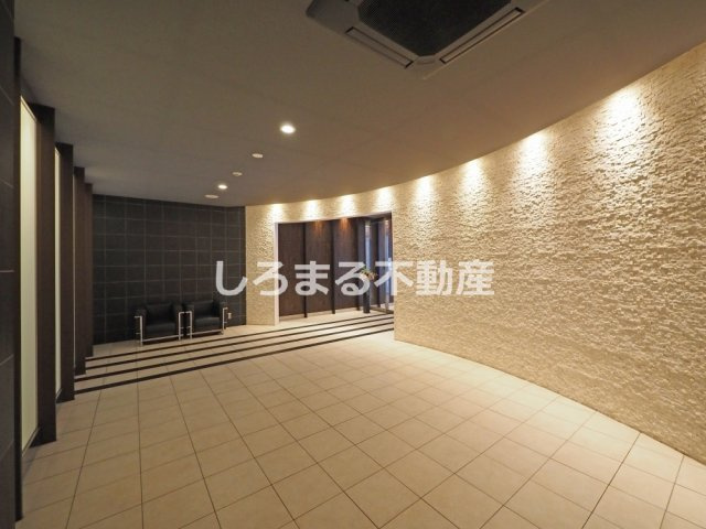 アーデン谷町のロビー