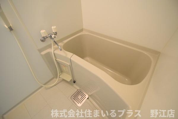 都マンション赤川の浴室