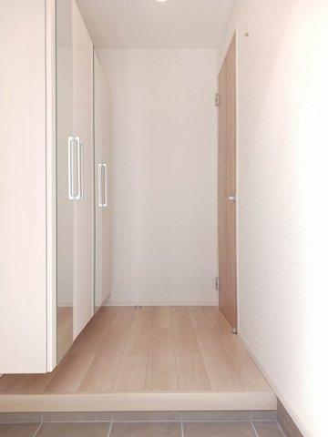 ラポールⅢの玄関|シンプルで使いやすい玄関です