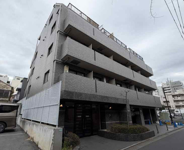 ルーブル新中野の外観