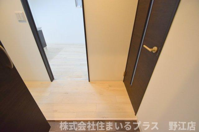 シエークル鴫野の玄関