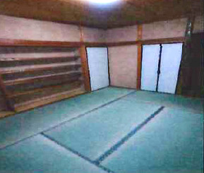 玉津町貸家の和室