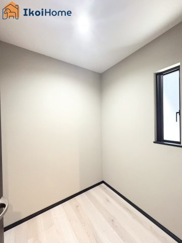 明石市二見町西二見　全1棟　新築戸建の収納|【ホームページに現地動画掲載中】●年中無休：当日予約可●収納も広く、荷物が多いお子様なども安心です。