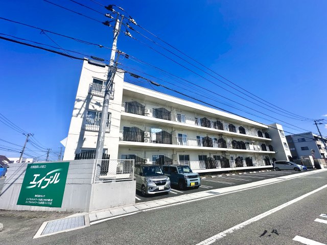 ガーデンコート篭田の外観