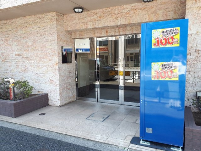 ステージファースト本駒込のエントランス