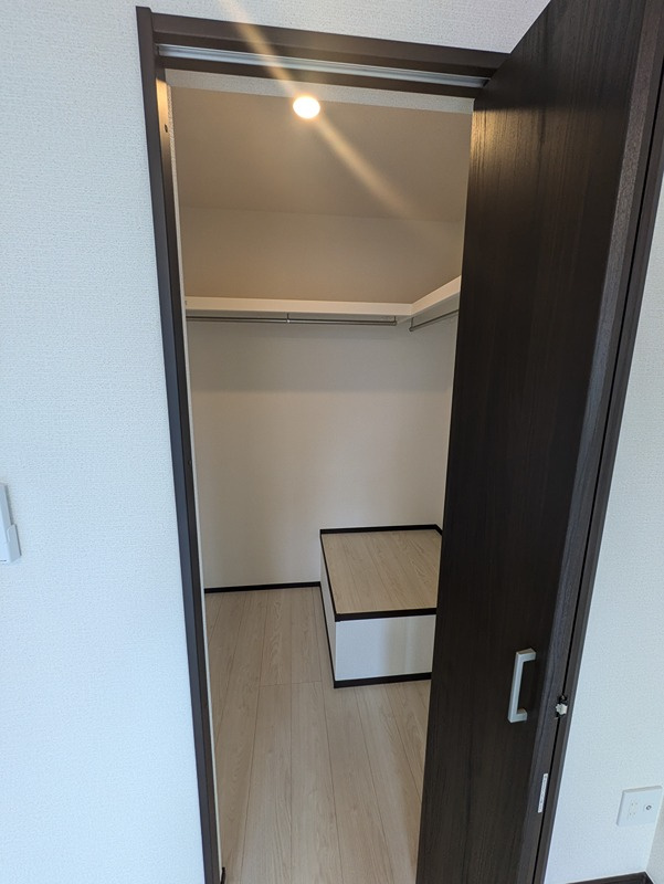 グランソフィア西大泉の収納