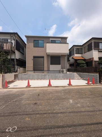 グランソフィア西大泉の駐車場
