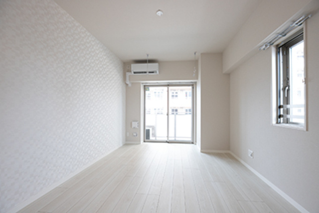 グロリアコート市川の居間・リビング|※写真は同タイプ住戸です。