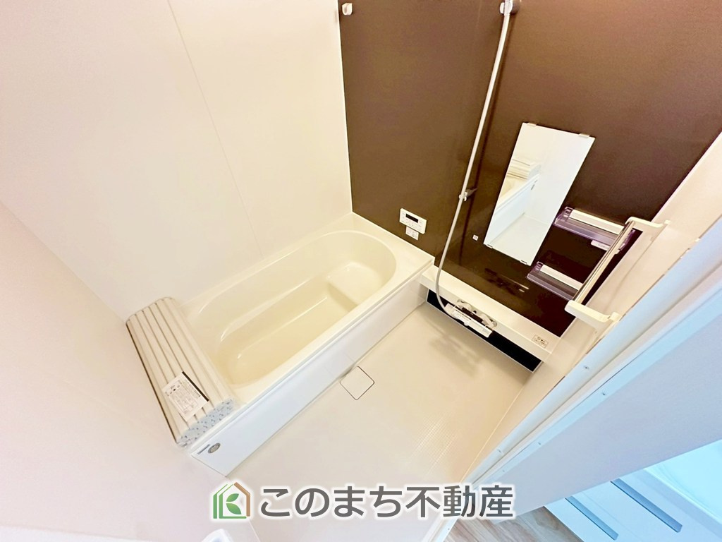 リガーレ宇都宮市宝木本町16期の浴室|同社施工物件の写真です。※建具やフローリング、その他仕様が異なる場合がございます。