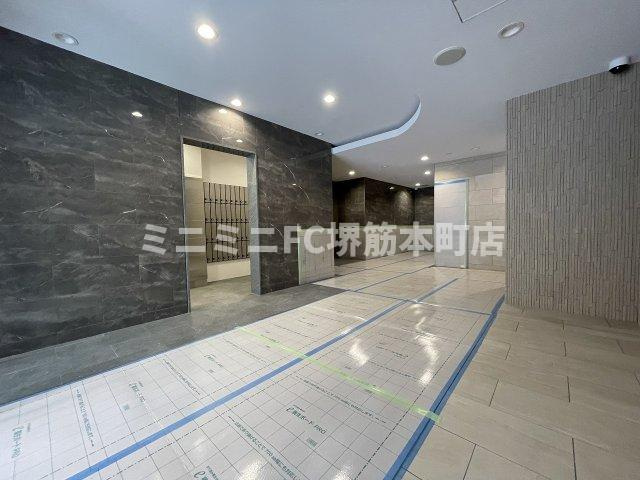 大阪市中央区博労町１丁目の賃貸マンションのロビー