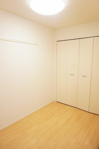 ロイヤルパークⅡの内装|内装は落ち着いています