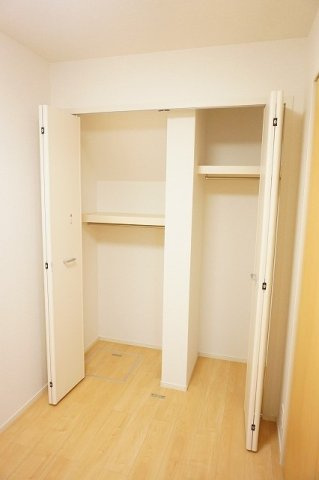 ロイヤルパークⅡの収納|たっぷりとした収納スペースです