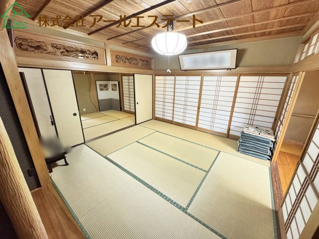 高砂市高砂町藍屋町　　　山陽電鉄「高砂駅」徒歩9分の寝室