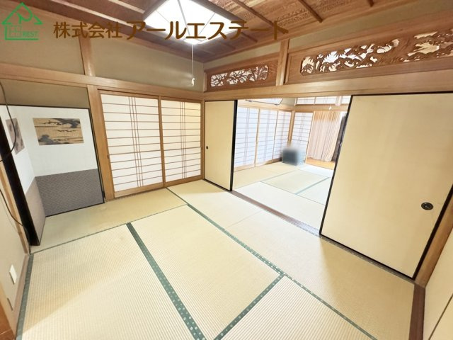 高砂市高砂町藍屋町　　　山陽電鉄「高砂駅」徒歩9分の和室