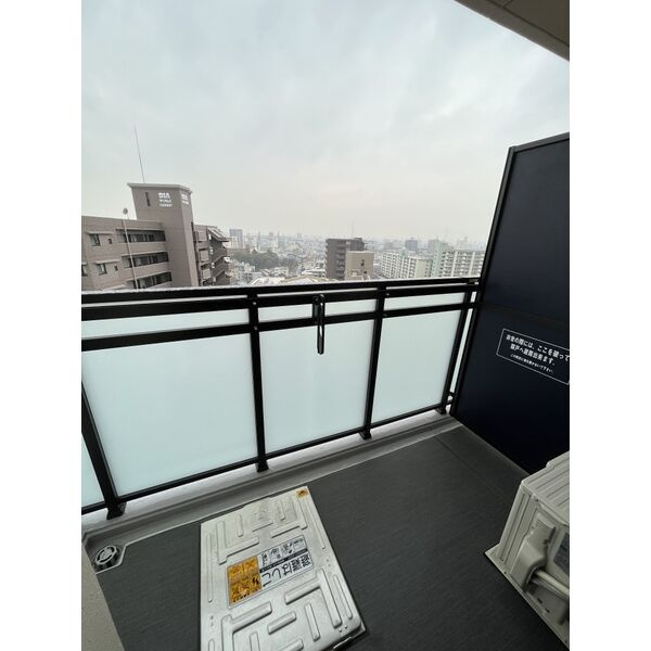 S-RESIDENCE熱田一番のバルコニー|外からの目が気にならないバルコニーで洗濯物が干せます