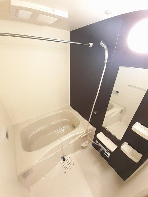 プルミエール秋葉原の浴室