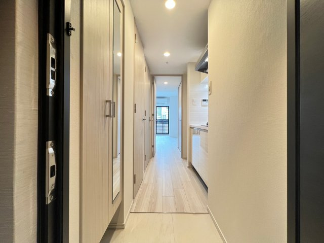 S-RESIDENCE堺筋本町Deuxの玄関
