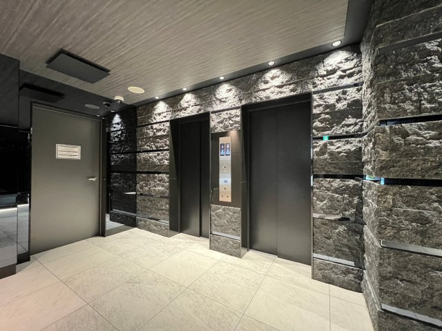 S-RESIDENCE堺筋本町Deuxのエントランス