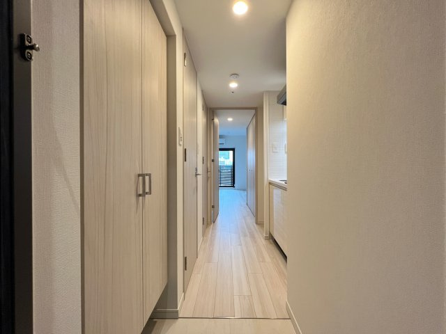 S-RESIDENCE難波大国町Deuxの玄関