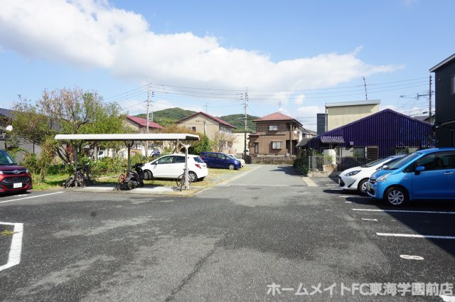 熊本市東区小山２丁目のアパートの駐車場