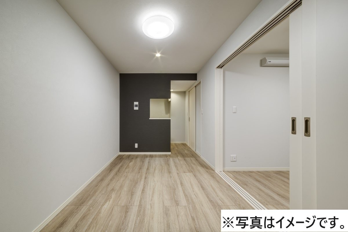 robot home 西都賀Ⅱ(ロボットホーム ニシツガツー)の居間・リビング